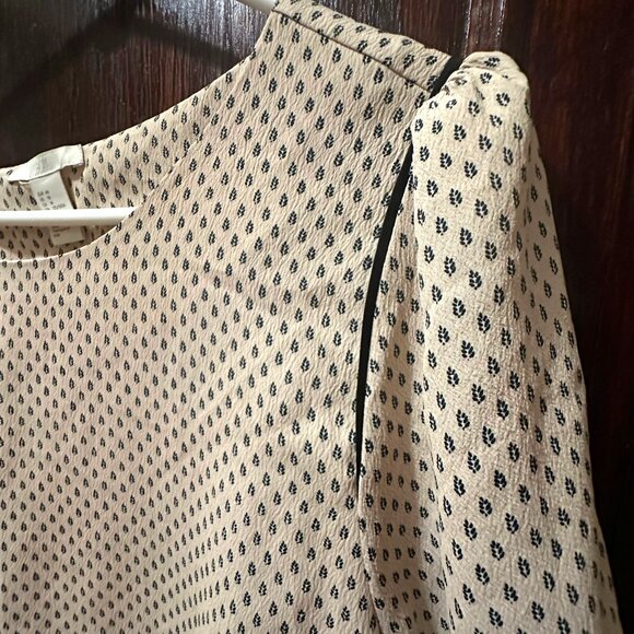 Pink w/ Tiny Black Pattern Blouse, Professional/Formal, Flowy, Short-Sleeves 14 - Picture 1 of 5